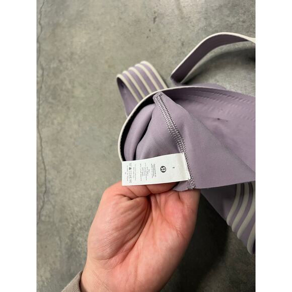 Lululemon Get in Line Bra *Light Support size 8 medium - Picture 3 of 3
